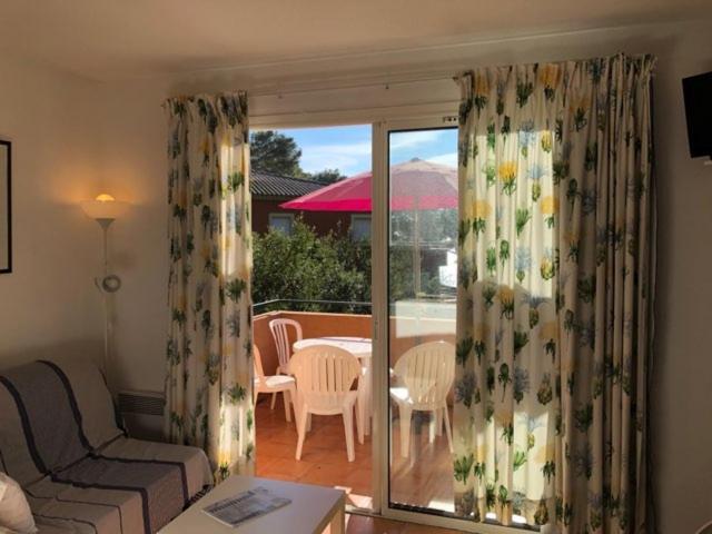 50M Plage T2 Grande Terrasse Vue Mer Climatise Piscine Chauffee, Parking Clos Gratuit 滨海萨纳里 外观 照片